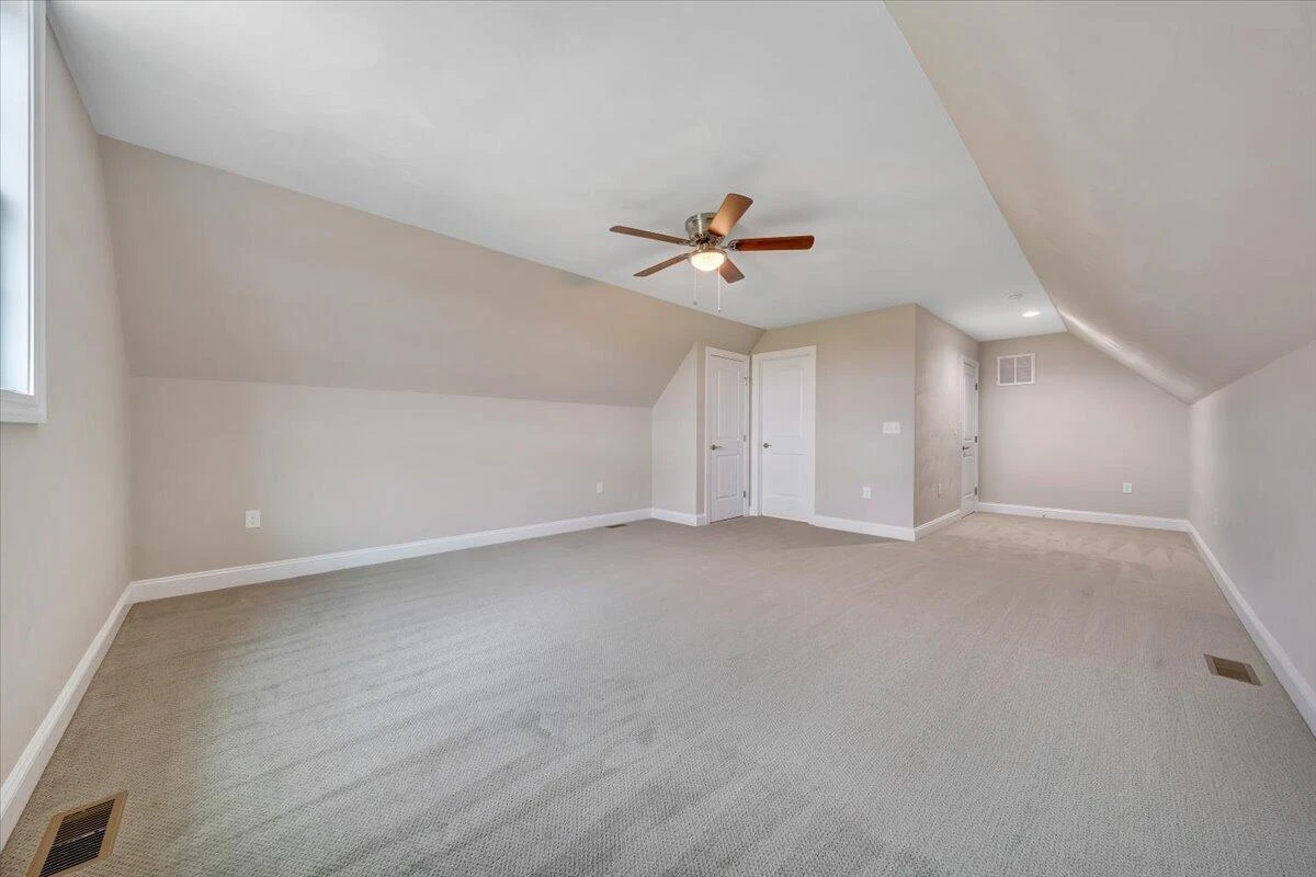 135 Merion CIR - Photo 37