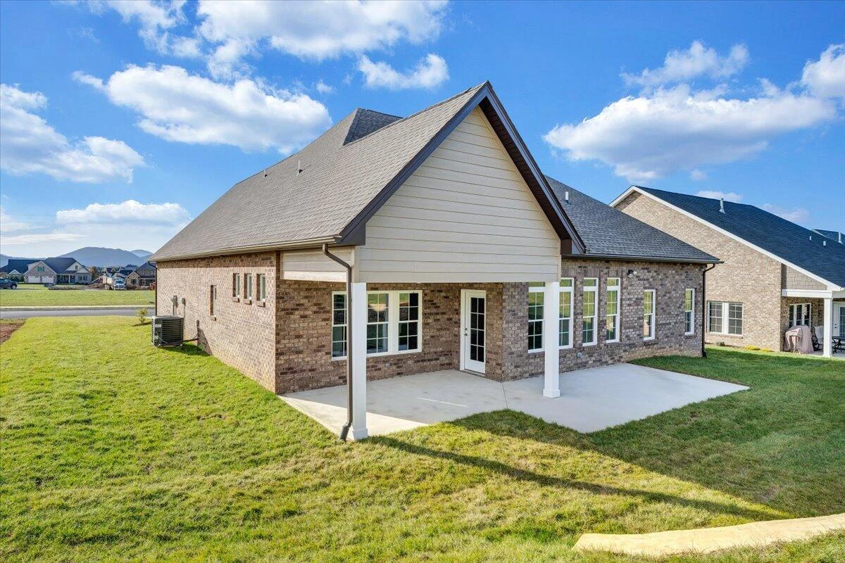 135 Merion CIR - Photo 44