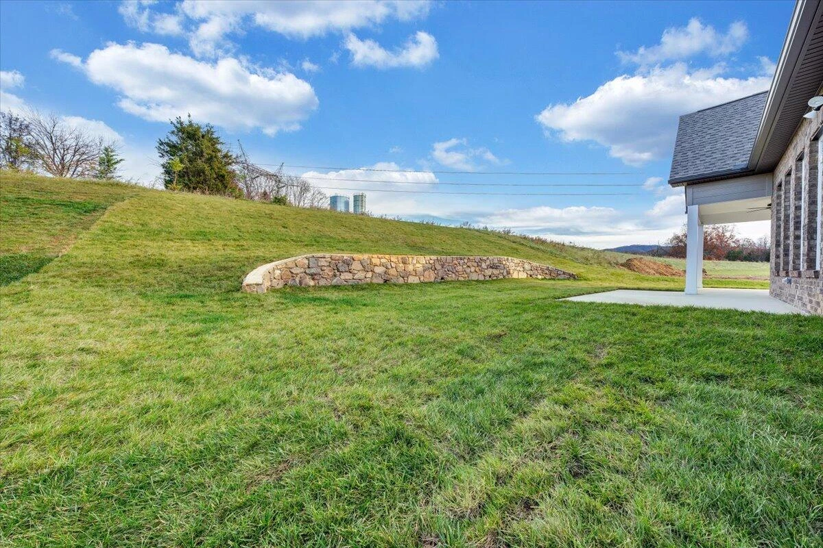 135 Merion CIR - Photo 46
