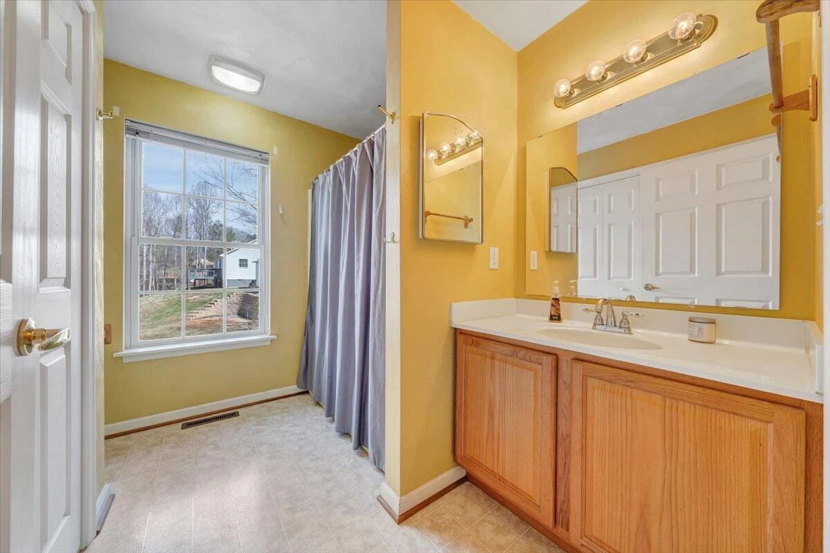 1689 Carroll RD - Photo 35