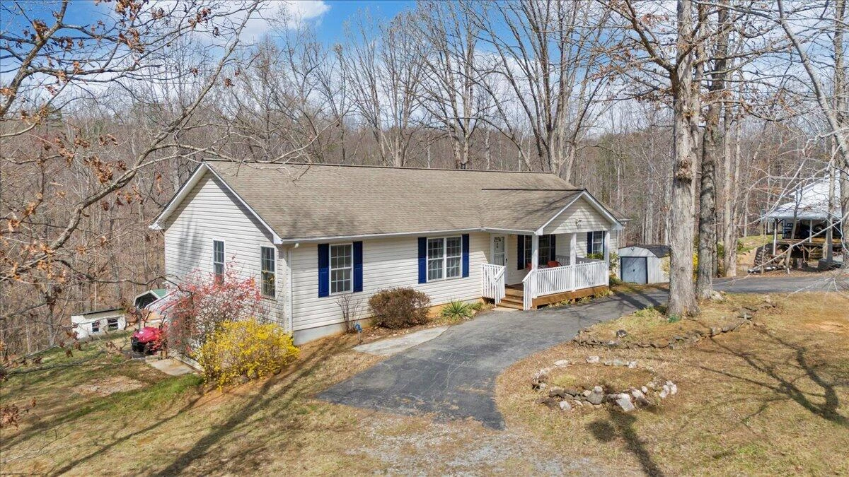1689 Carroll RD - Photo 58