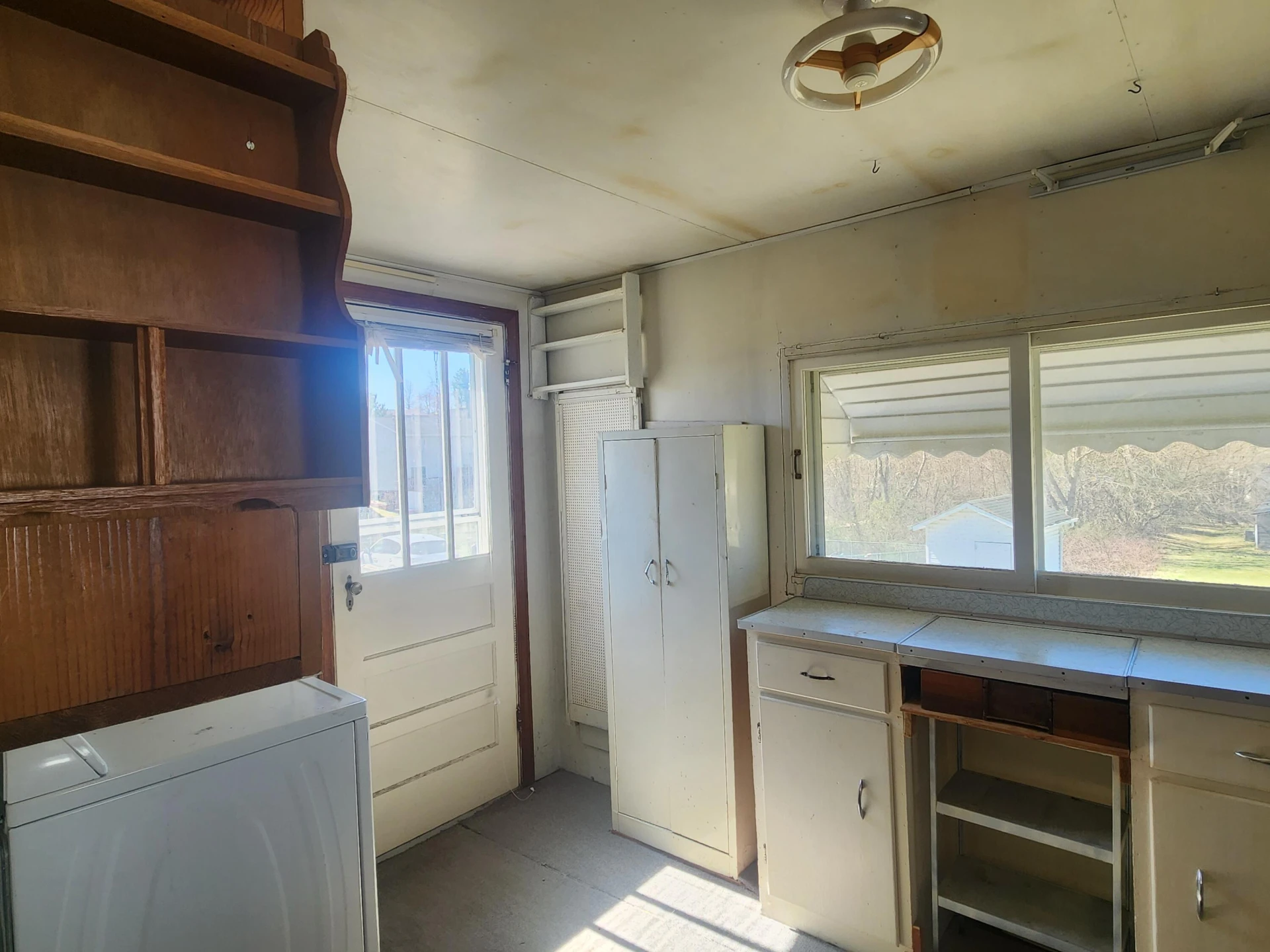 365 Clearview DR - Photo 36