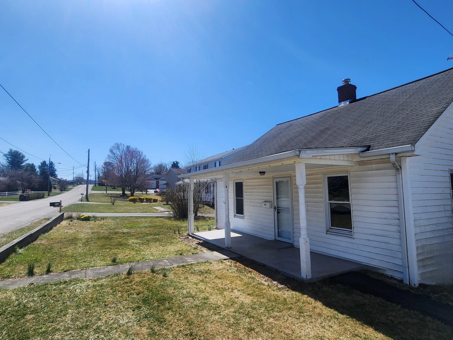 365 Clearview DR - Photo 6