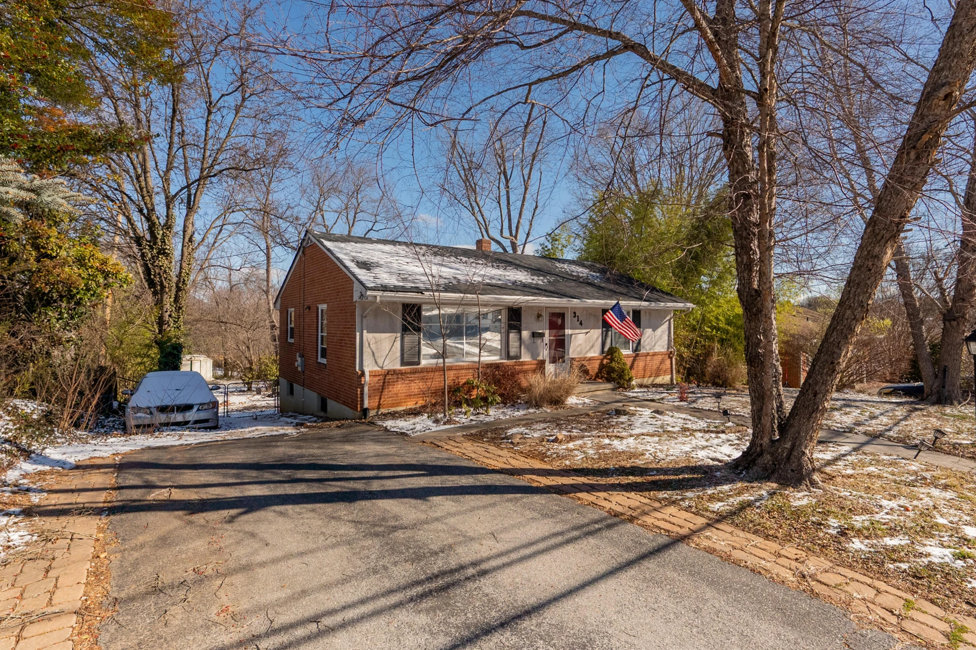 314 Preston AVE - Photo 4