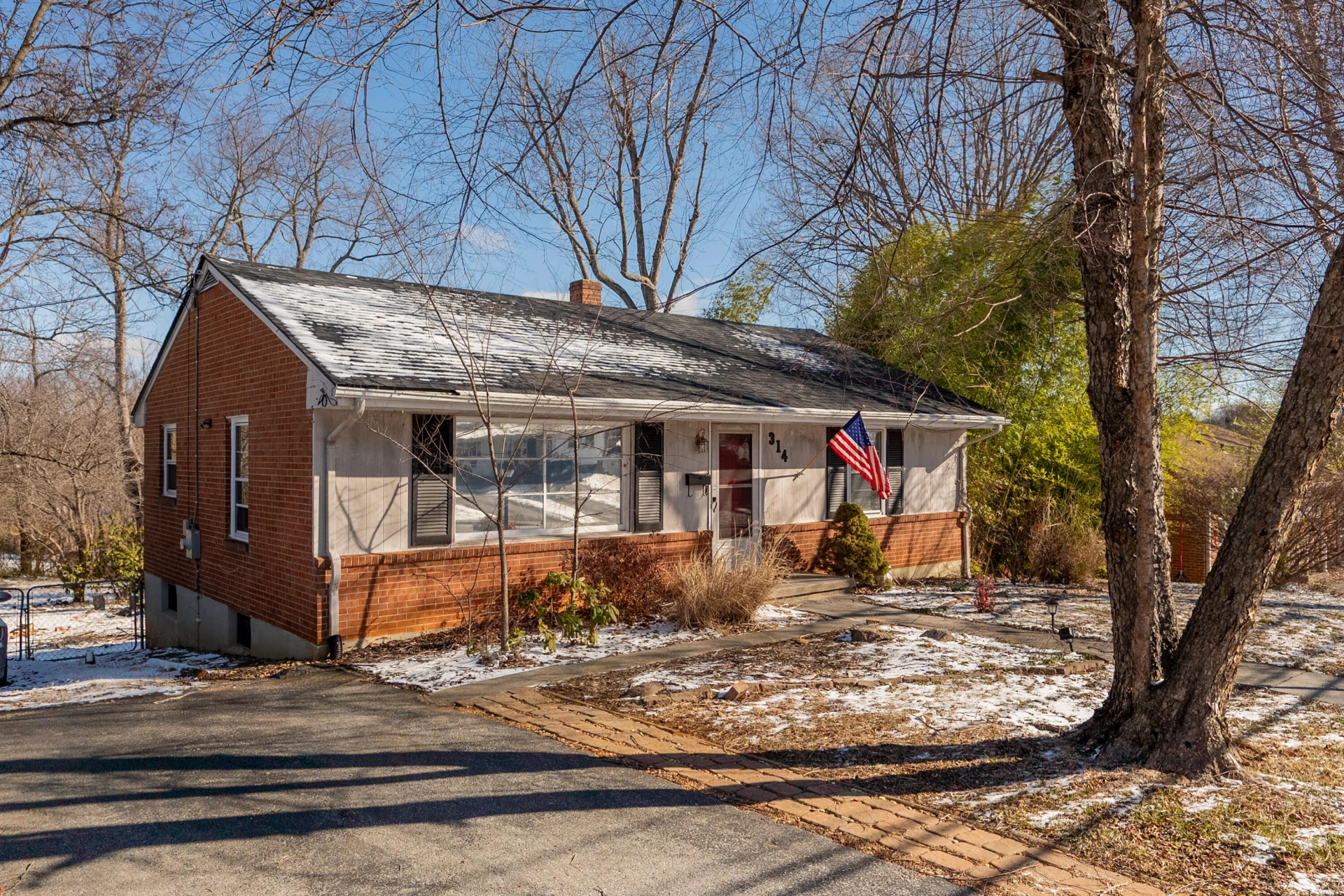 314 Preston AVE - Photo 5