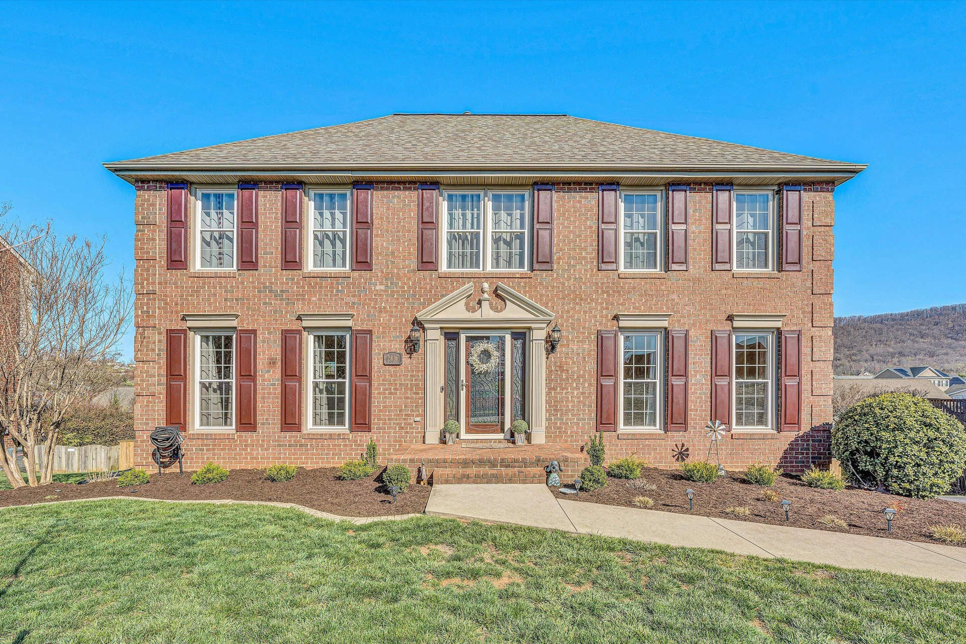 2816 Edgefield DR