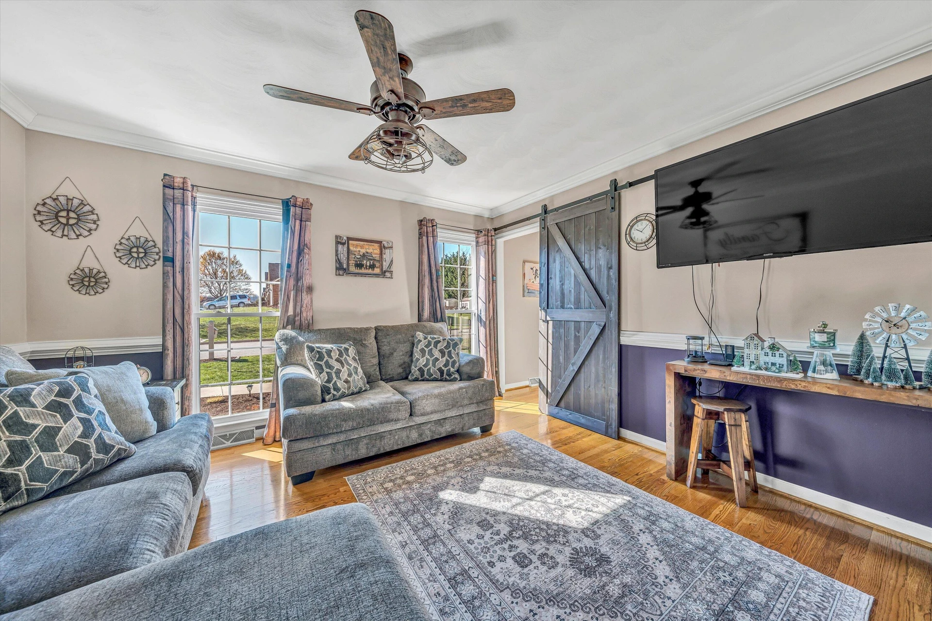 2816 Edgefield DR - Photo 10