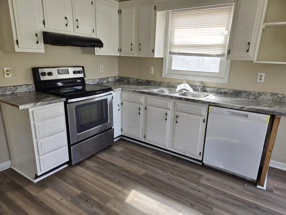 7208 BENT MOUNTAIN RD - Photo 3