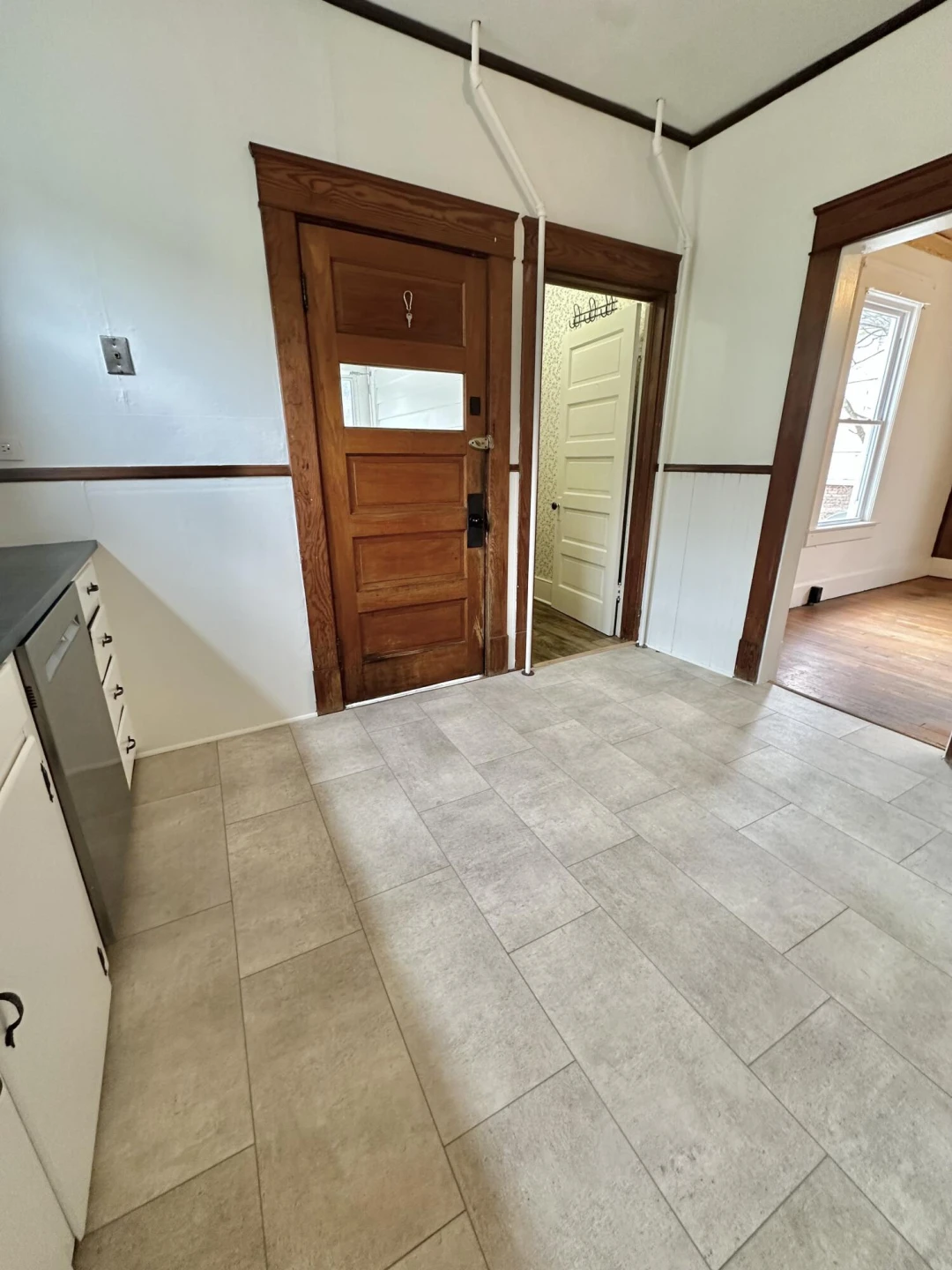 513 Court ST - Photo 15