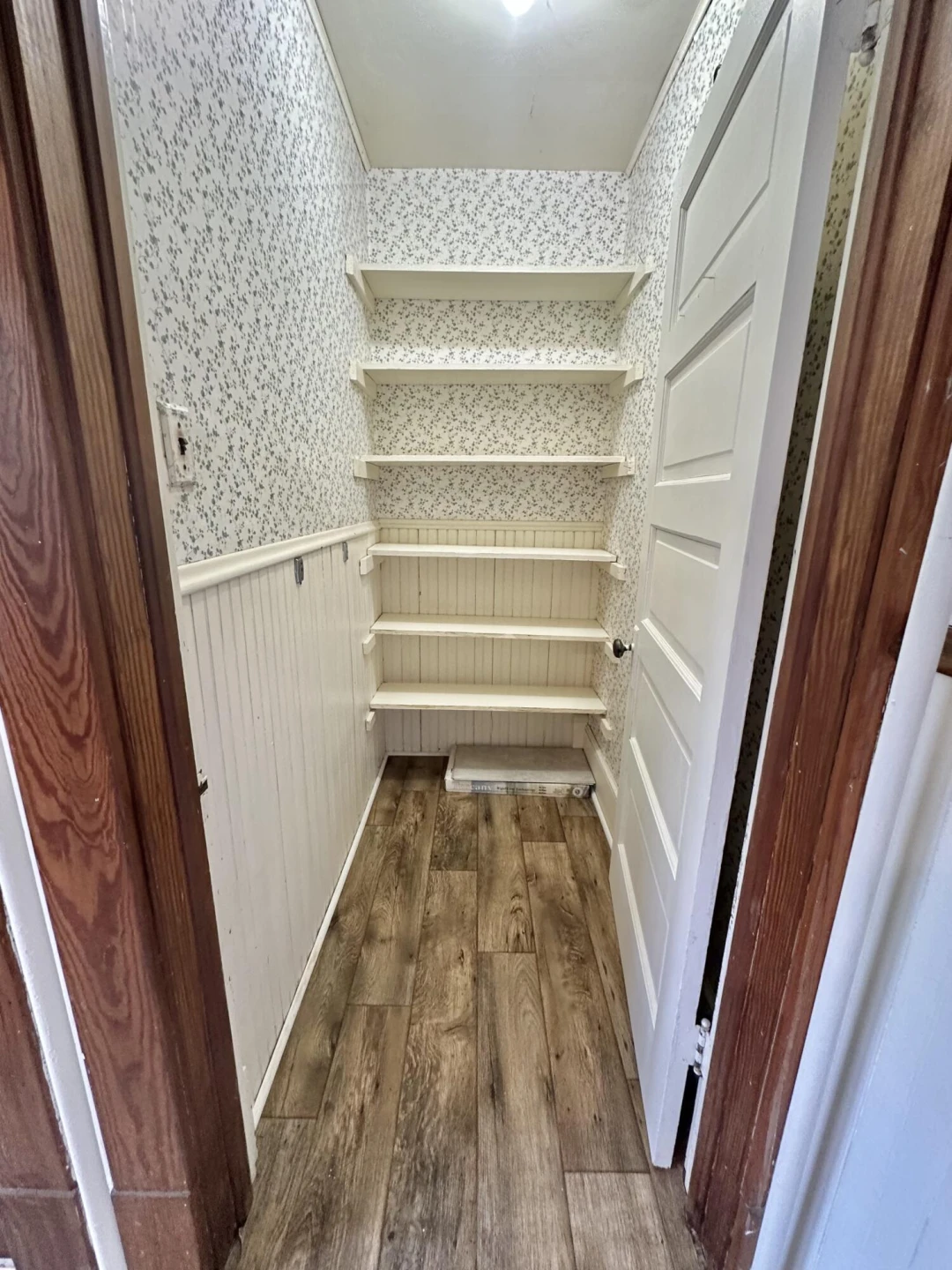 513 Court ST - Photo 16
