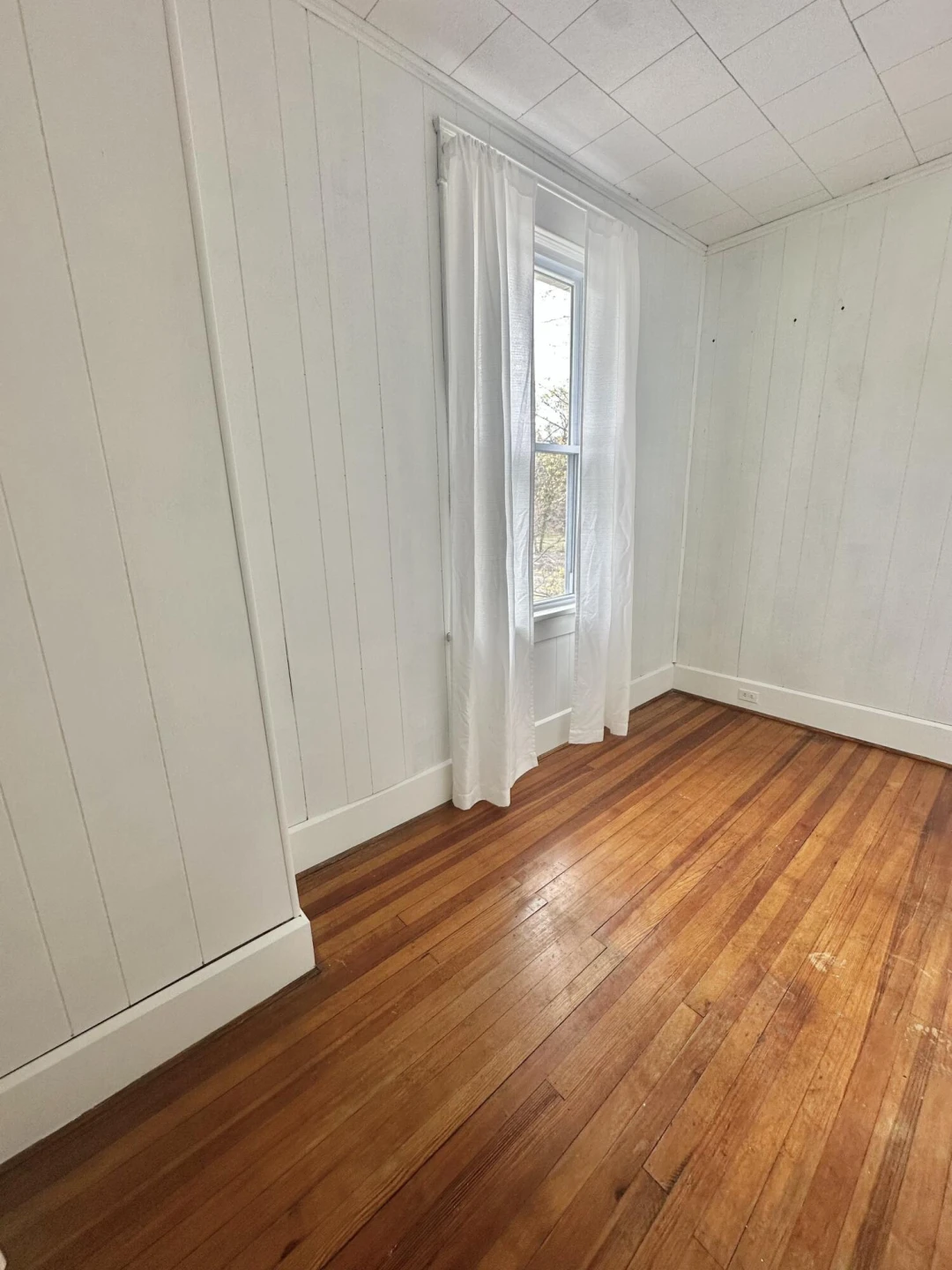 513 Court ST - Photo 21