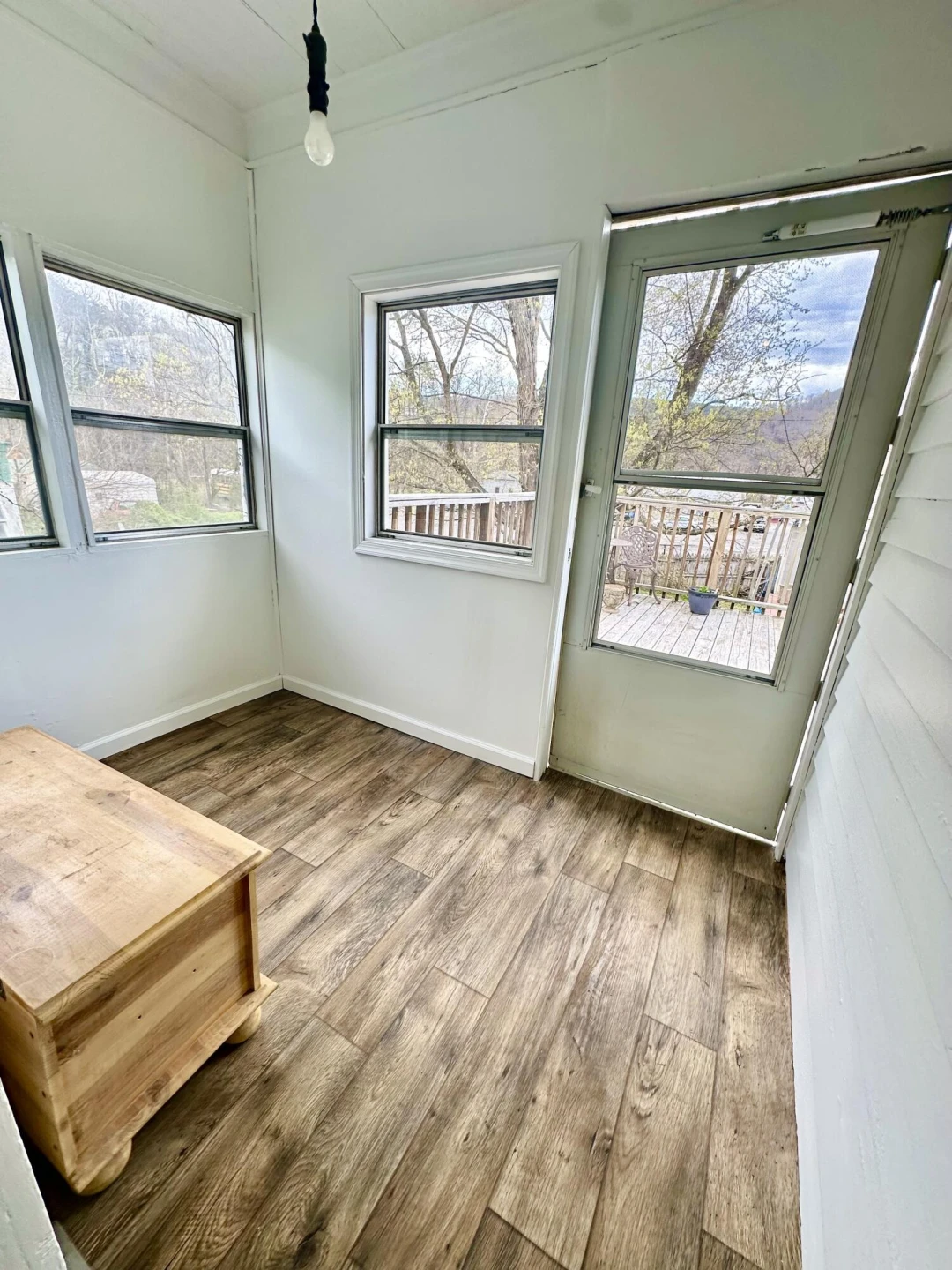 513 Court ST - Photo 25