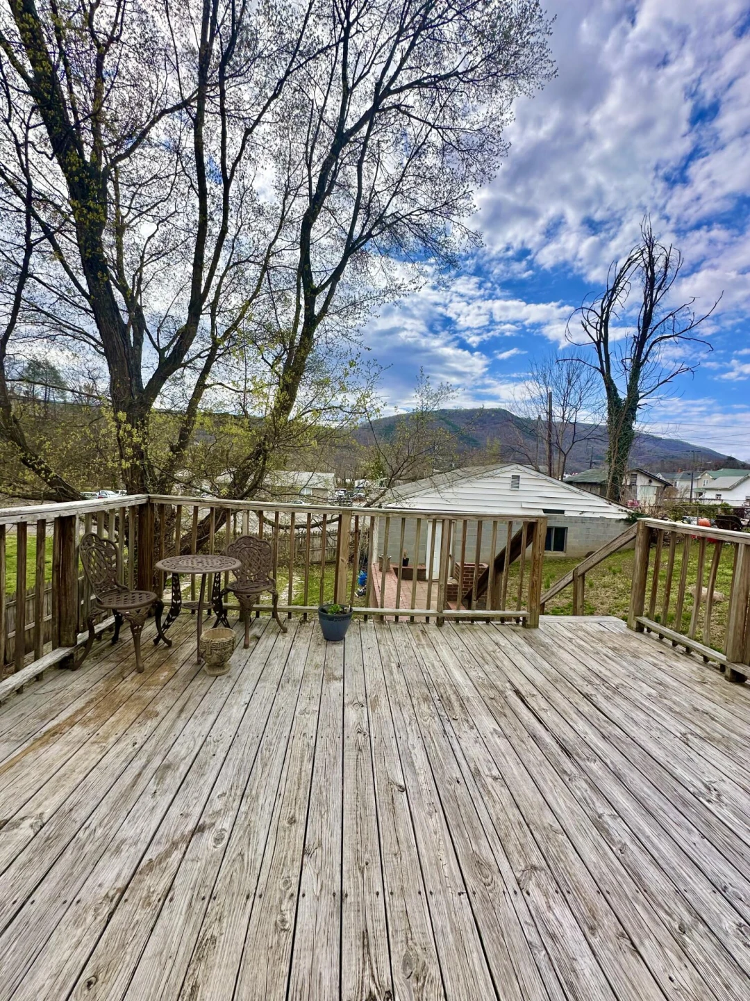 513 Court ST - Photo 26