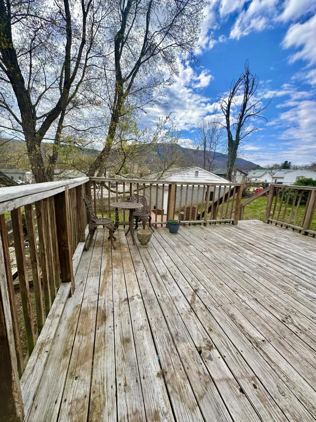 513 Court ST - Photo 27