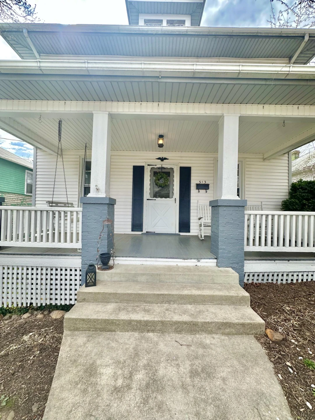 513 Court ST - Photo 3