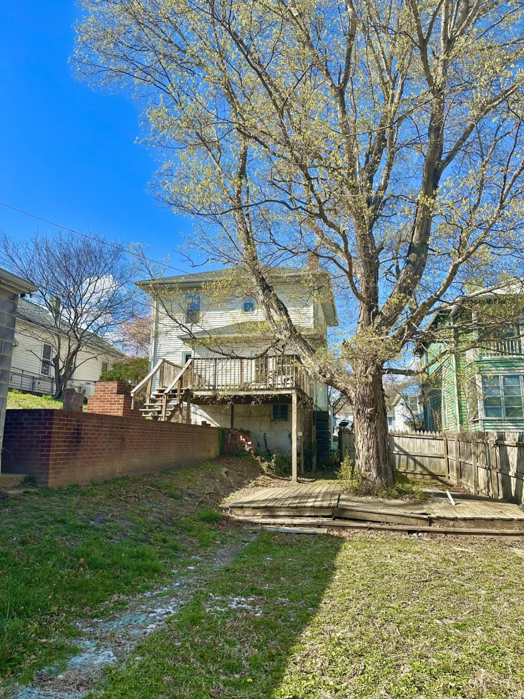 513 Court ST - Photo 35