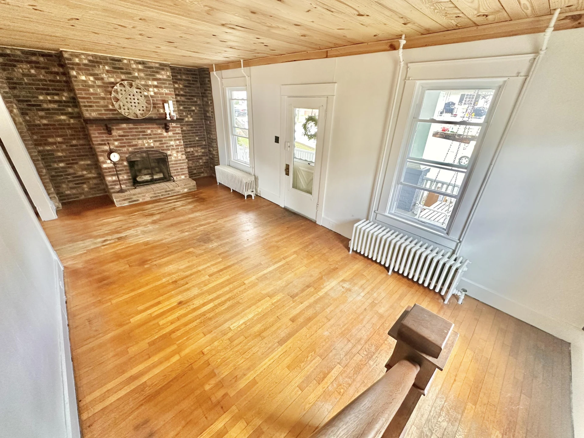 513 Court ST - Photo 7