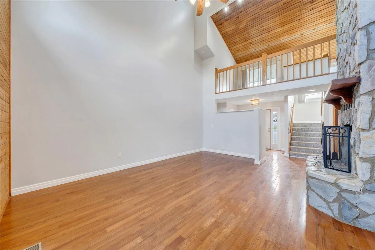 465 Summit Ridge RD - Photo 14