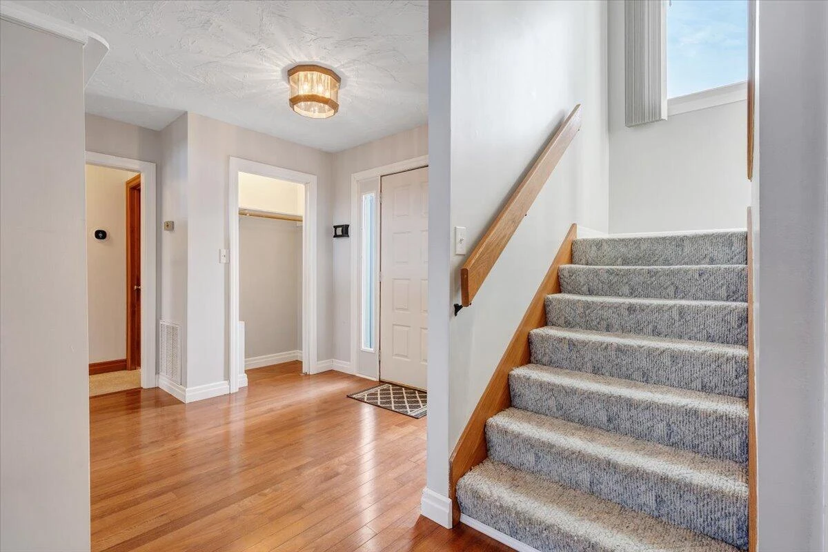 465 Summit Ridge RD - Photo 9
