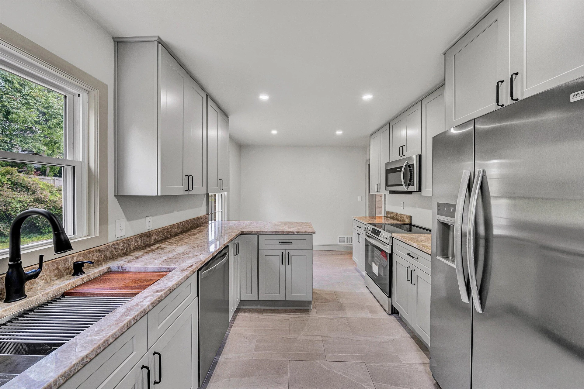 2619 Carolina AVE - Photo 14