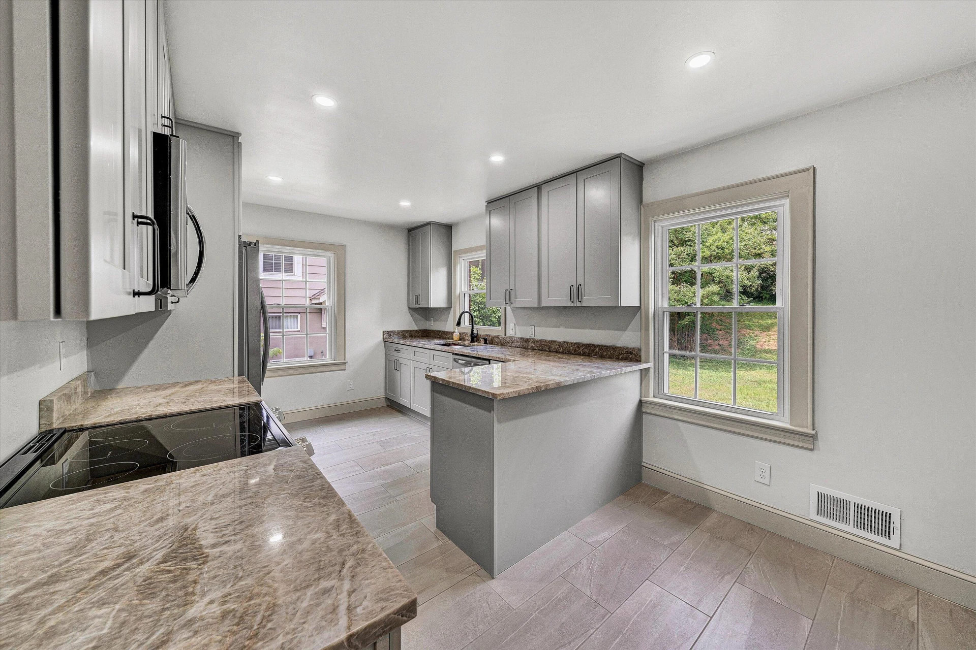 2619 Carolina AVE - Photo 16
