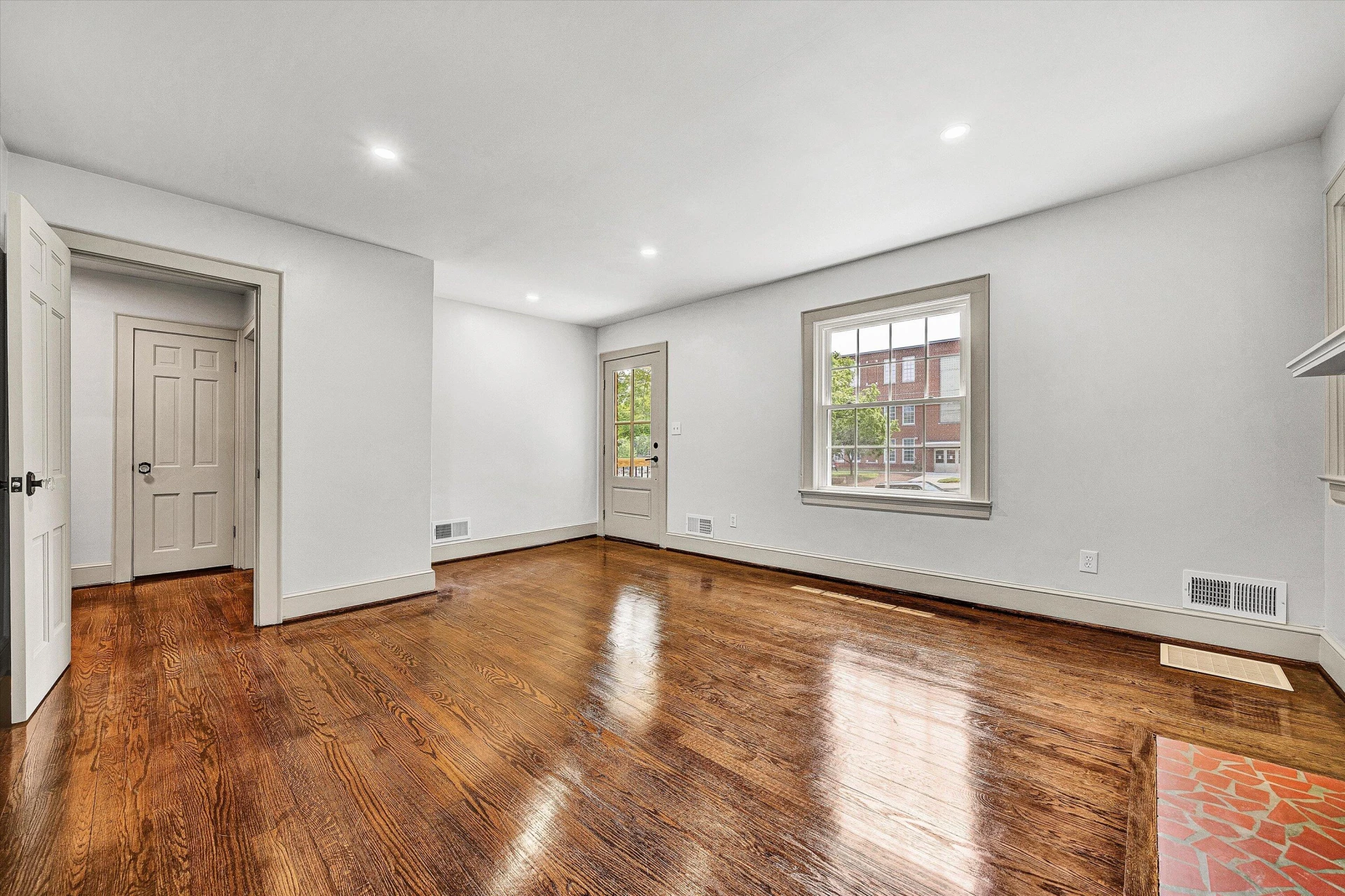 2619 Carolina AVE - Photo 9