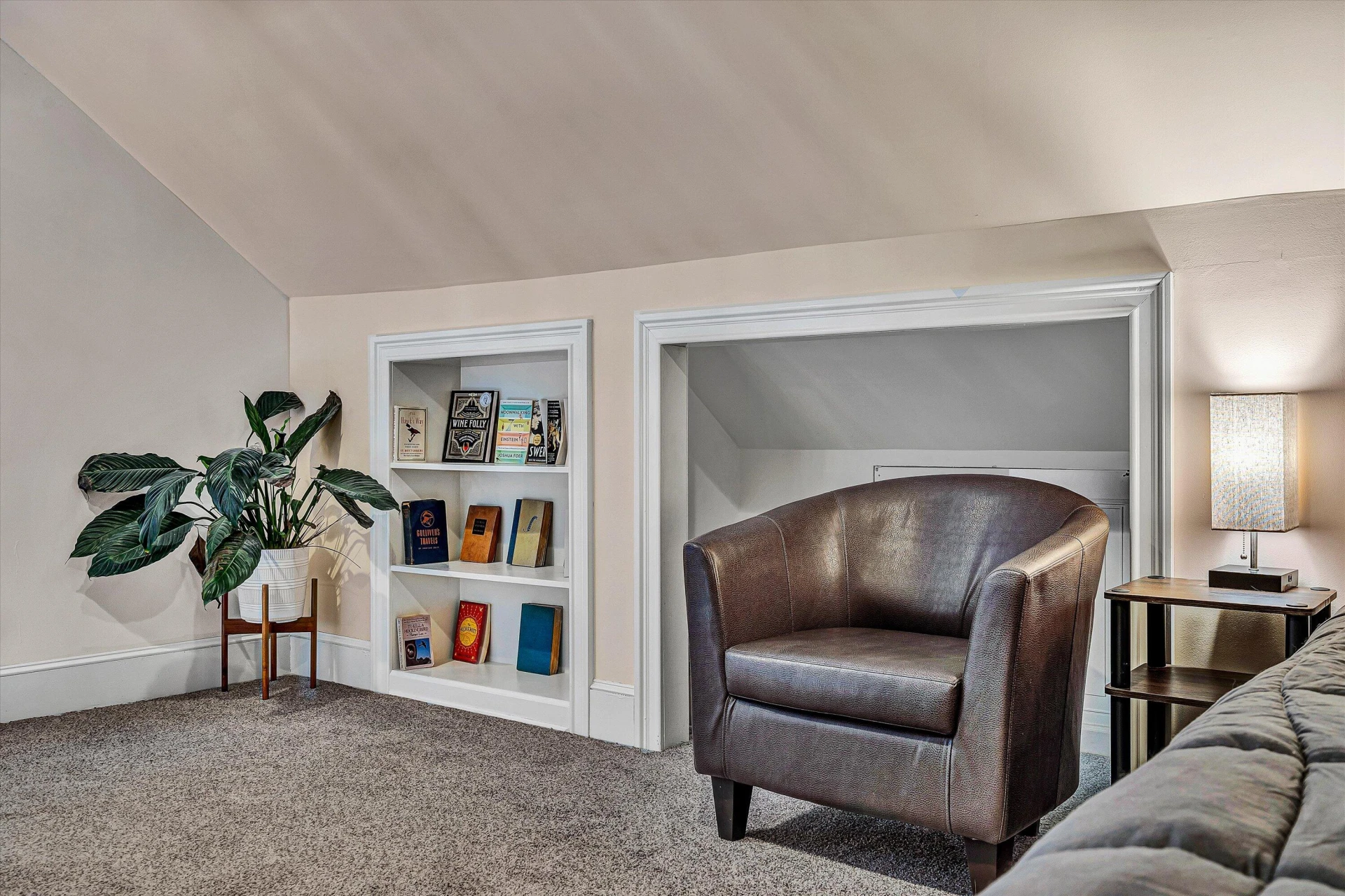 303 Goodwin AVE - Photo 22