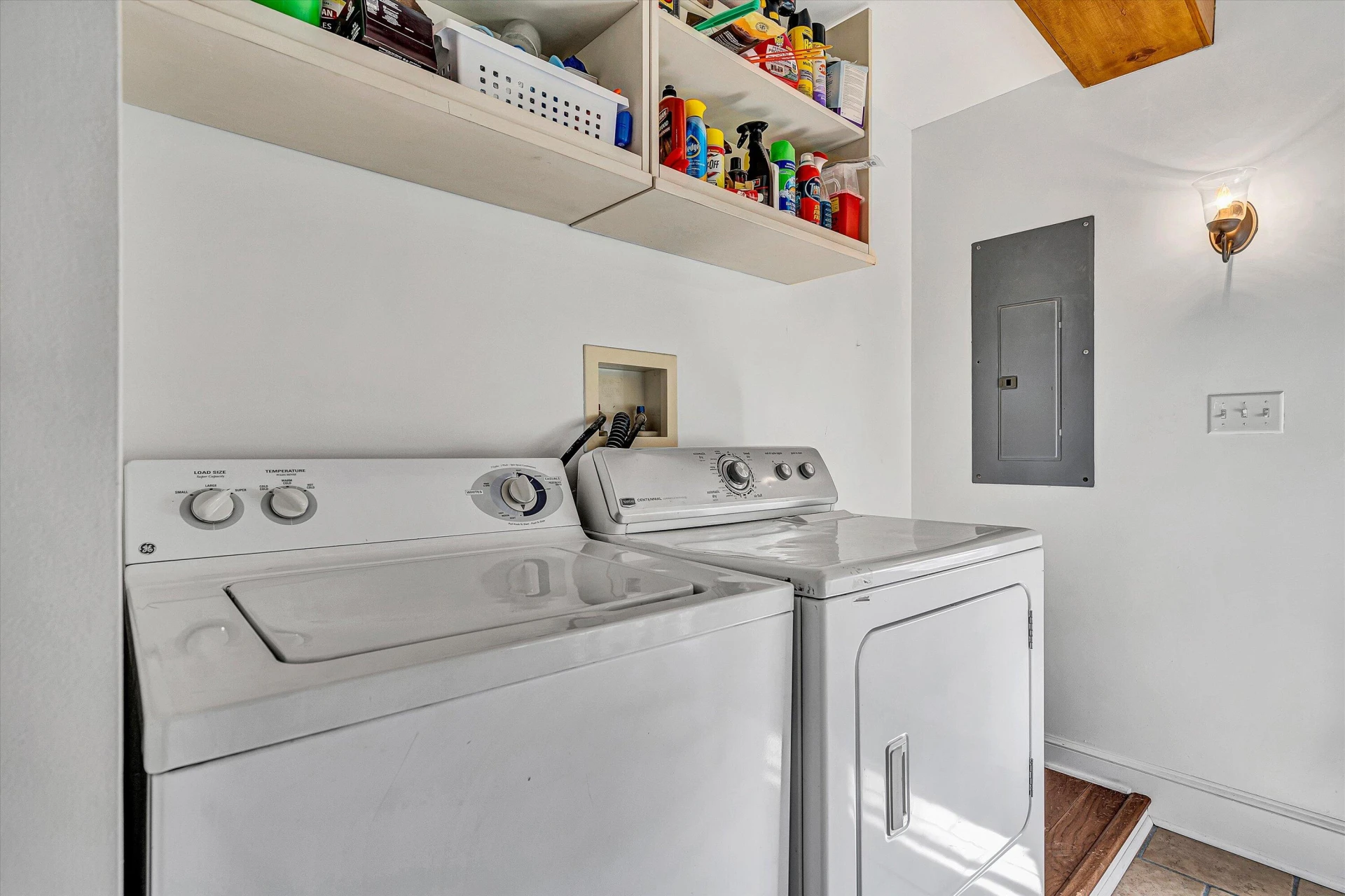 303 Goodwin AVE - Photo 23