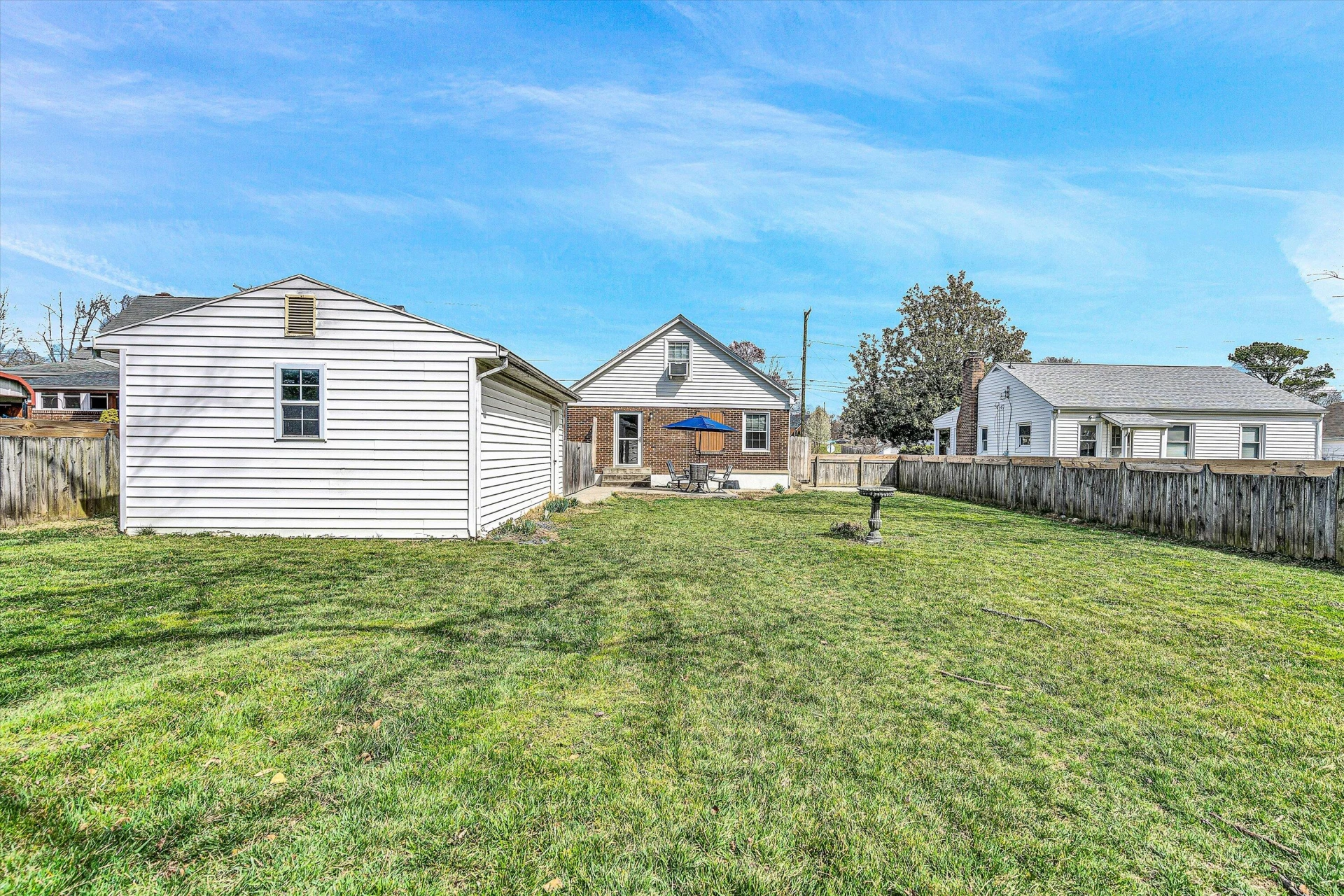 303 Goodwin AVE - Photo 27