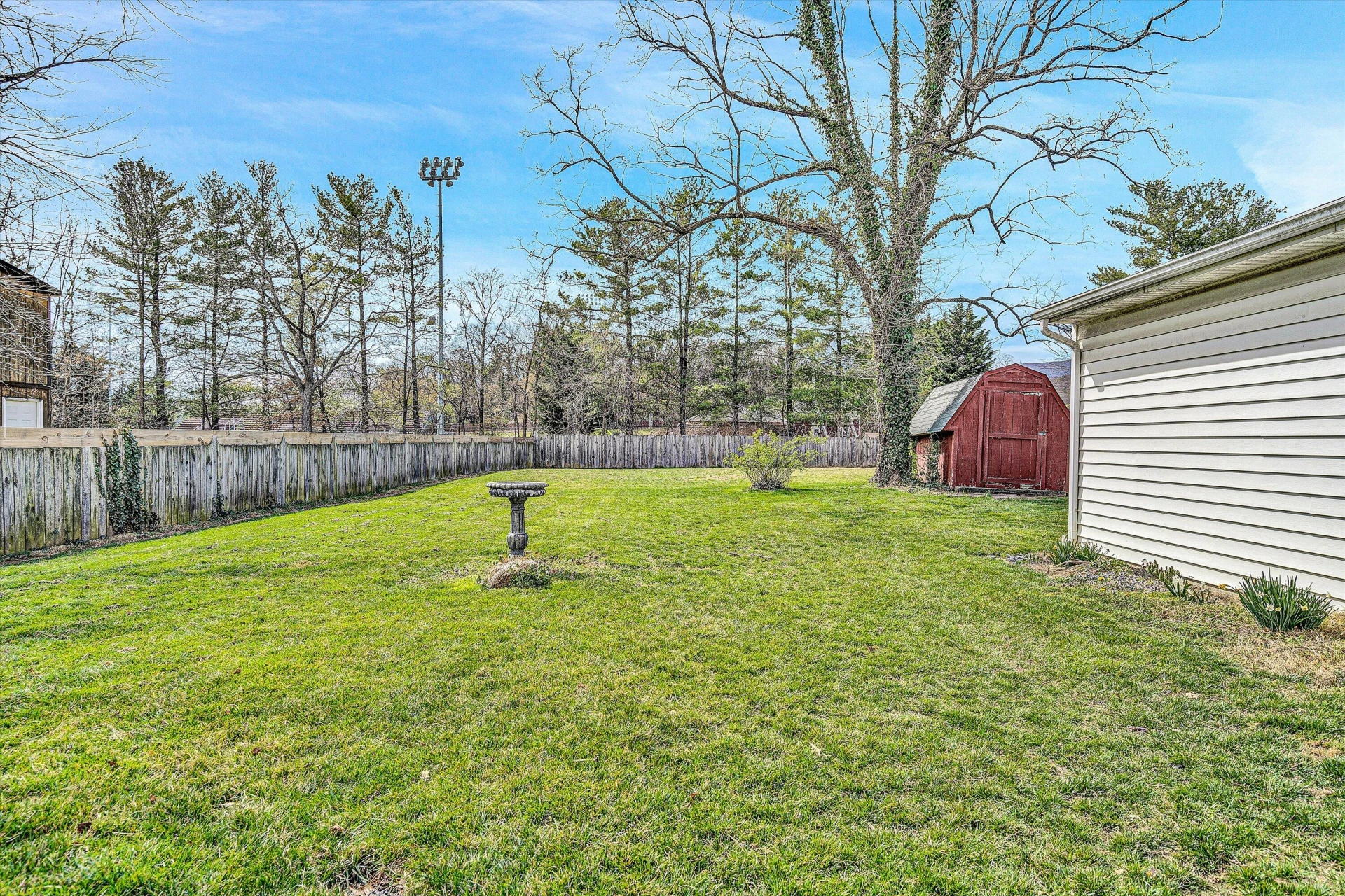303 Goodwin AVE - Photo 29
