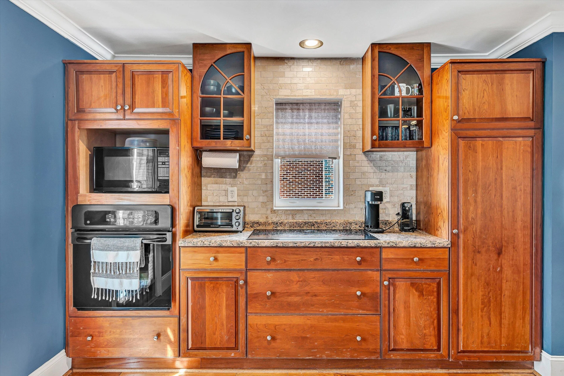 303 Goodwin AVE - Photo 11