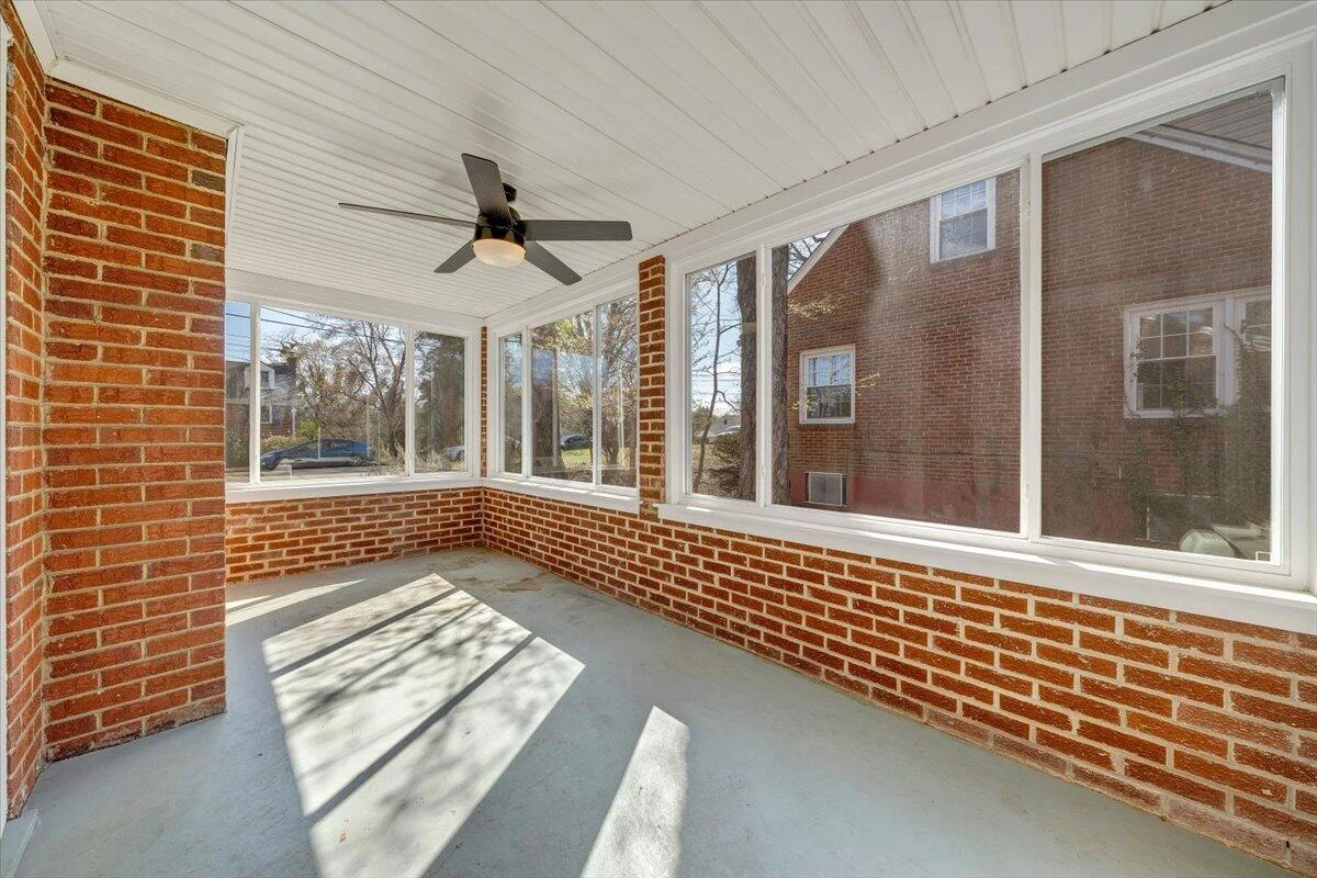 2937 Oak Crest AVE - Photo 25
