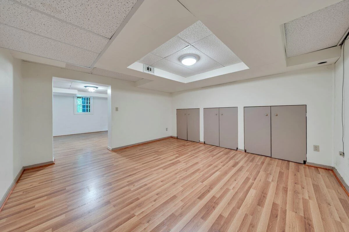 2937 Oak Crest AVE - Photo 30