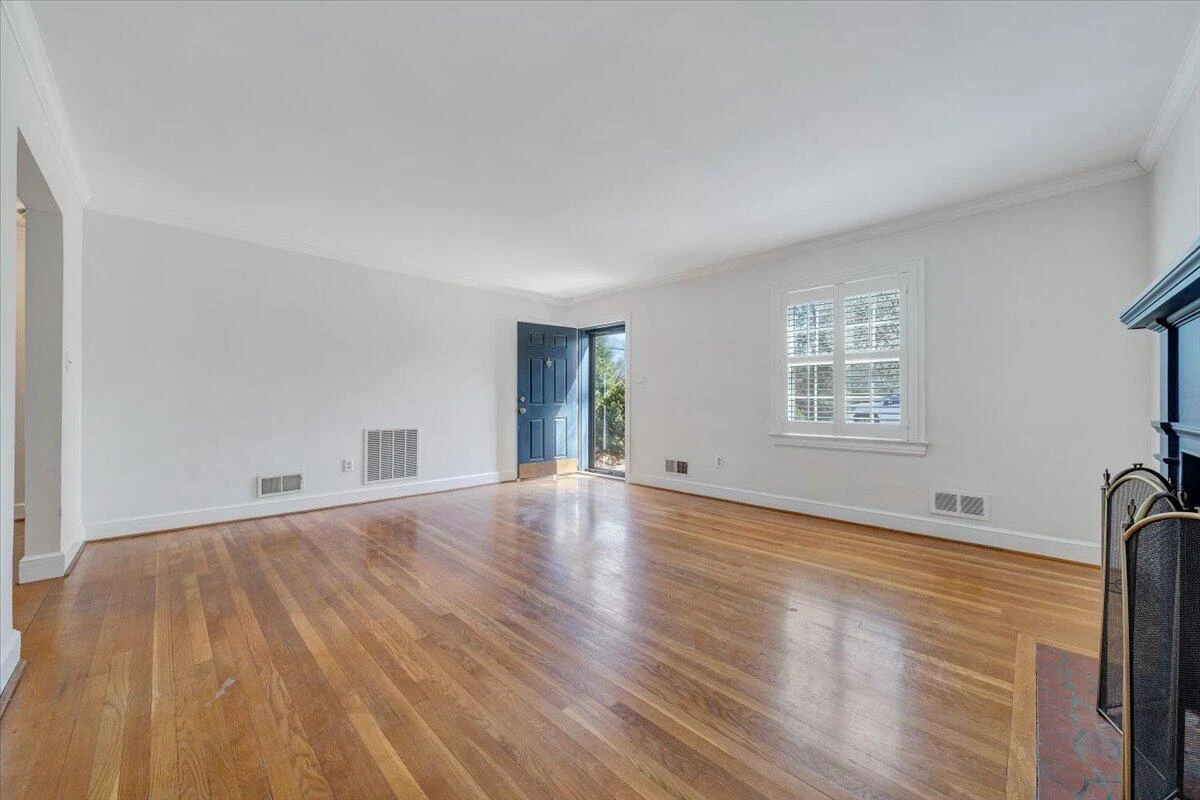2937 Oak Crest AVE - Photo 9