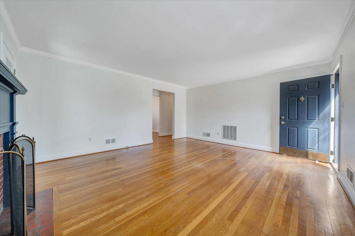 2937 Oak Crest AVE - Photo 10