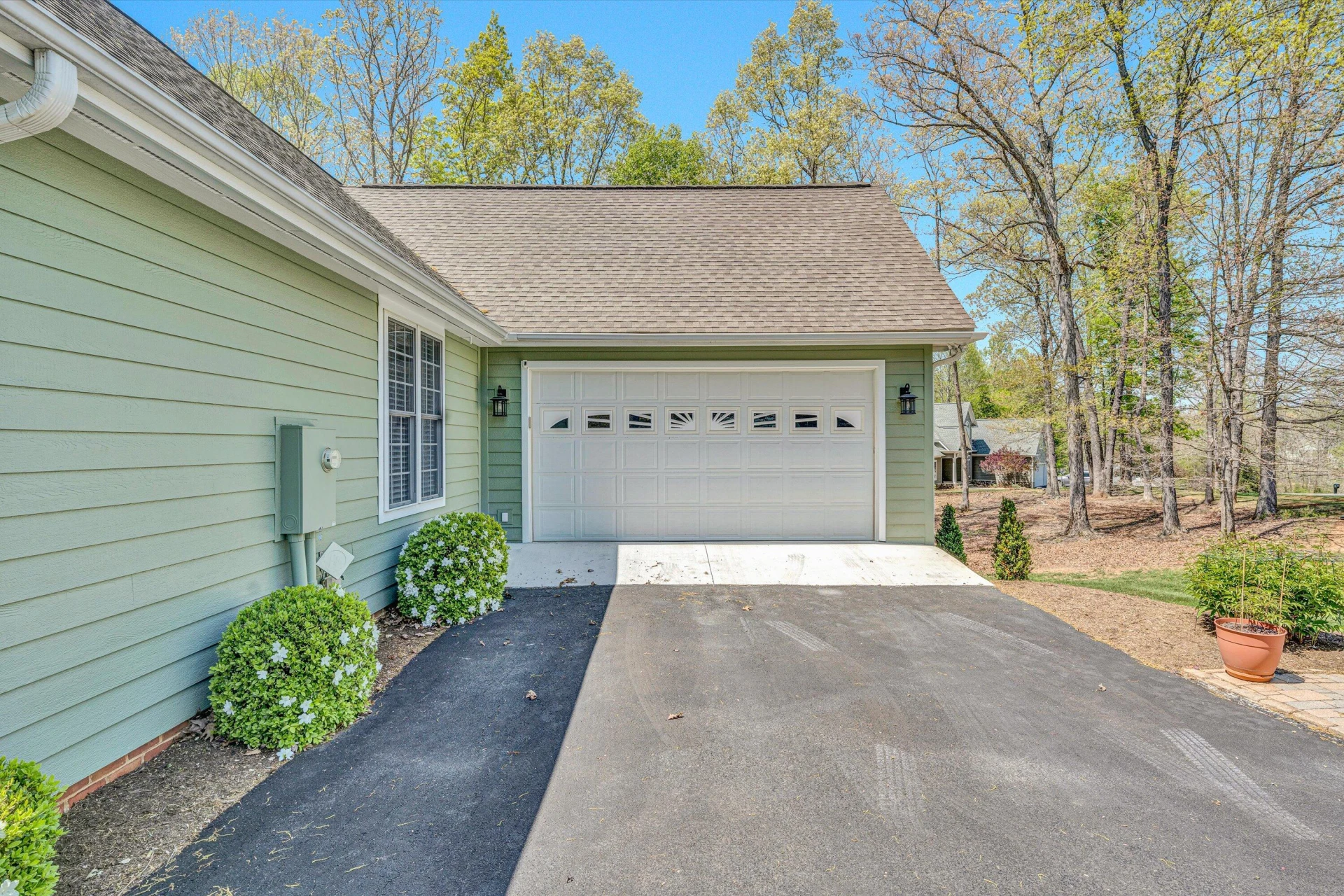1028 Marie DR - Photo 13