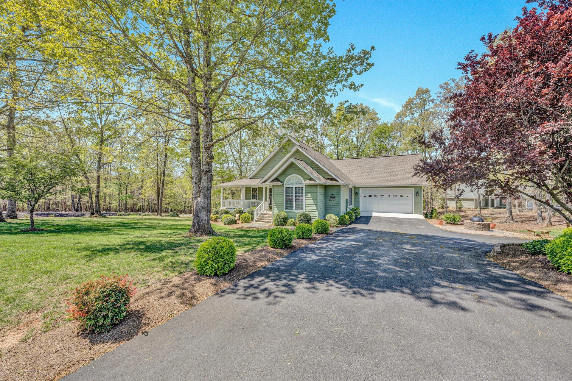 1028 Marie DR - Photo 3