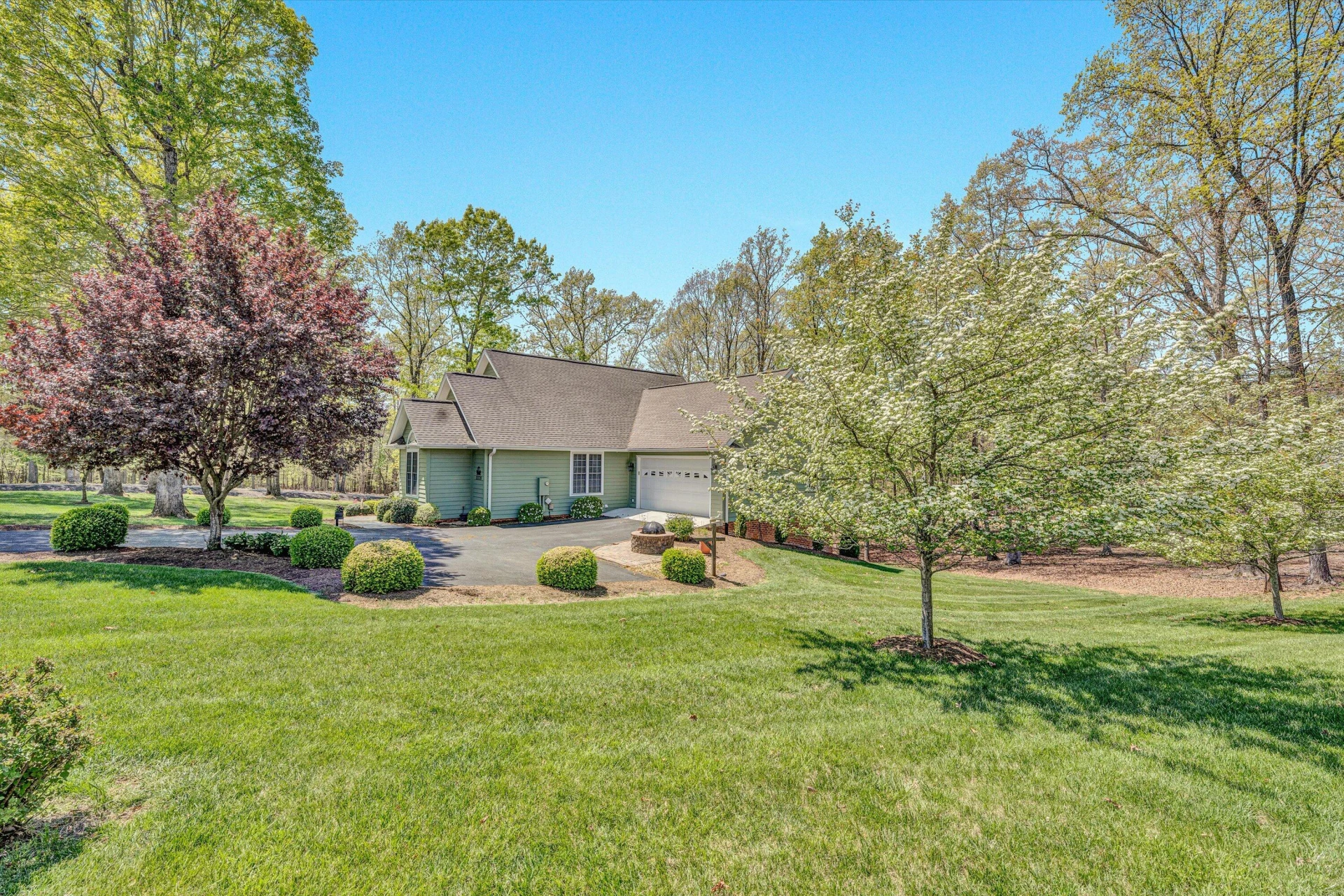 1028 Marie DR - Photo 4