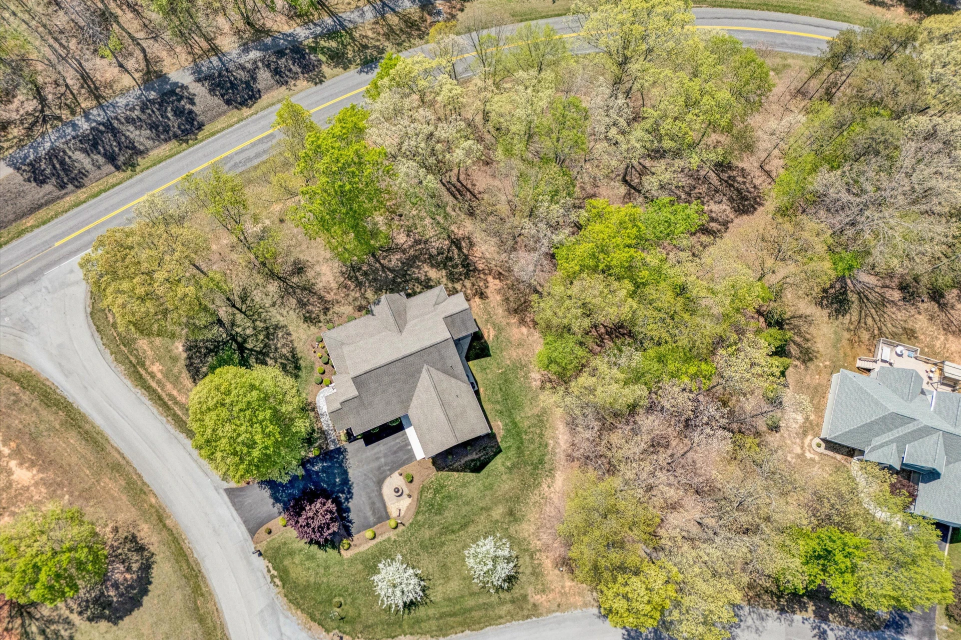 1028 Marie DR - Photo 9