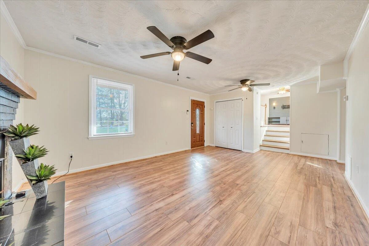 1829 Truman Hill RD - Photo 3