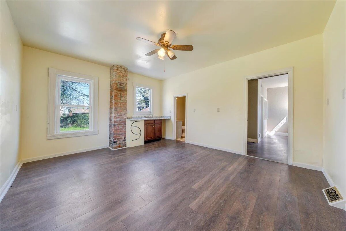 916 Dale AVE - Photo 15