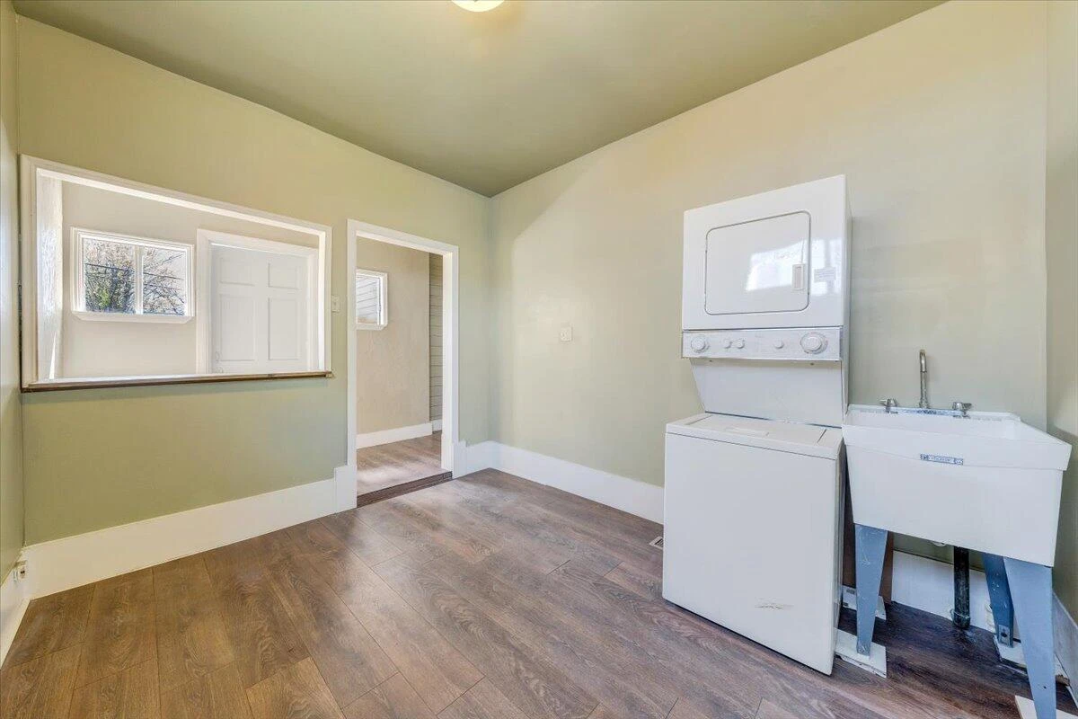 916 Dale AVE - Photo 21