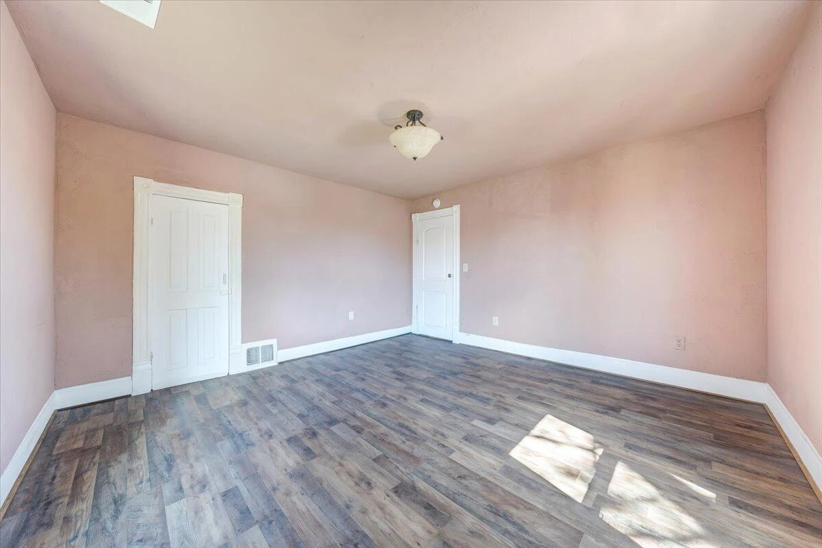916 Dale AVE - Photo 28