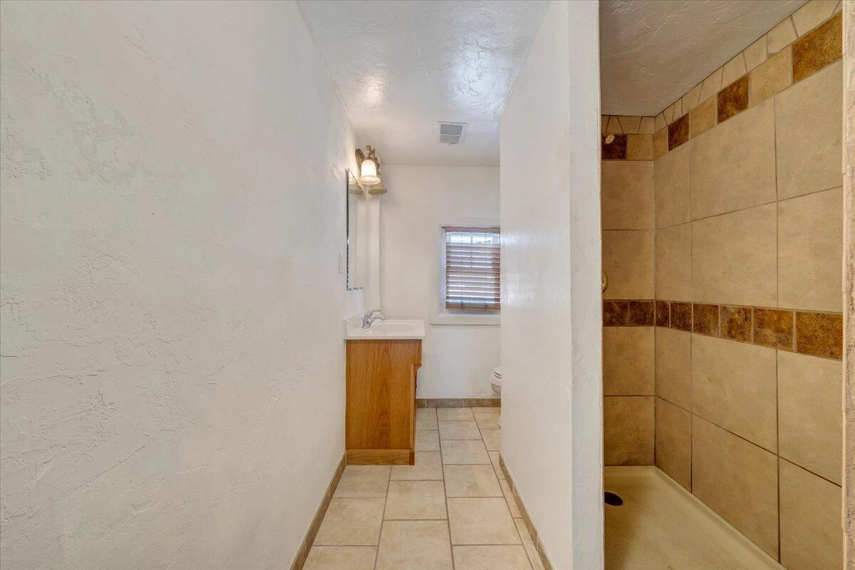 916 Dale AVE - Photo 33