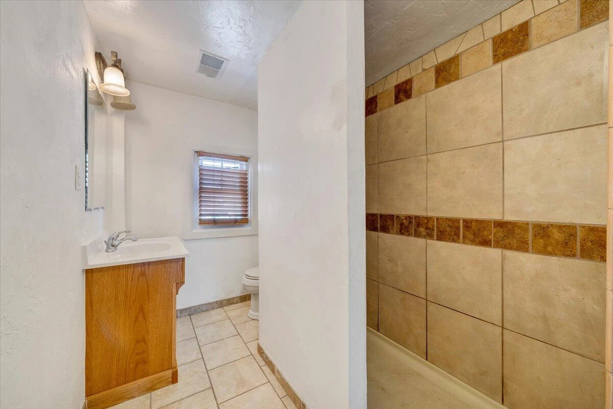 916 Dale AVE - Photo 34