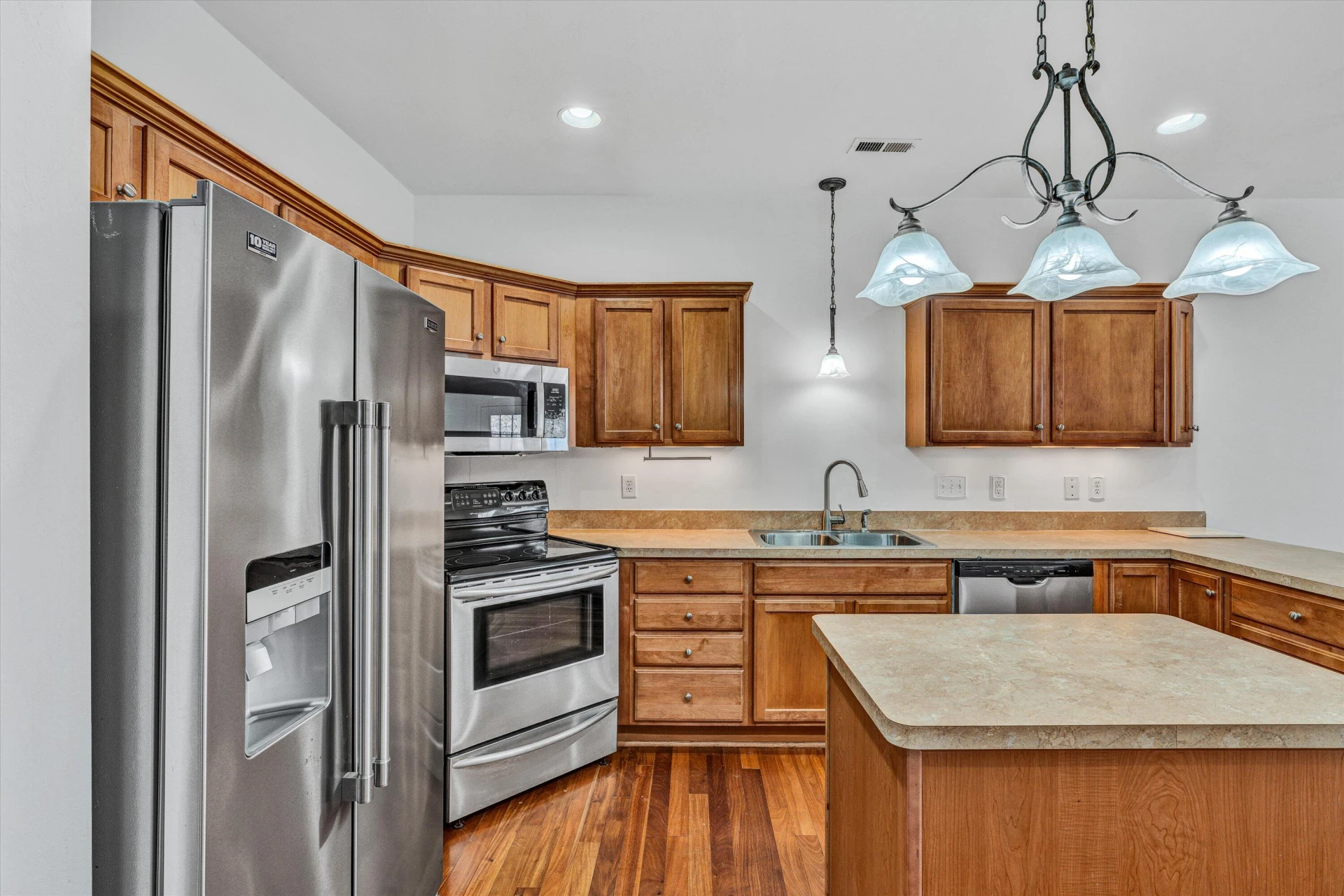 88 Maple ST - Photo 13
