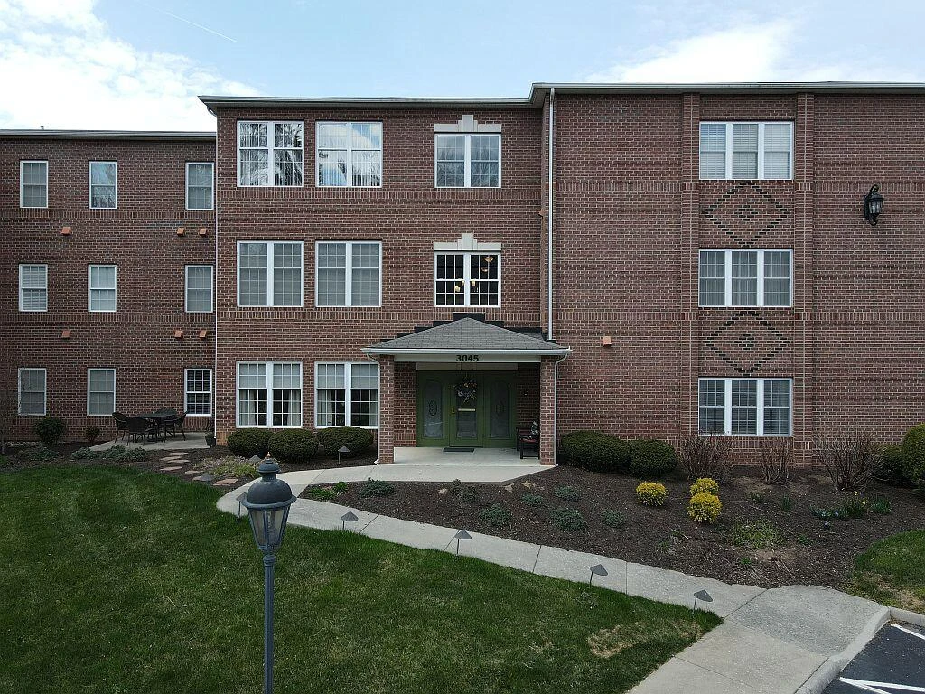 3045 Mcvitty Forest DR #319