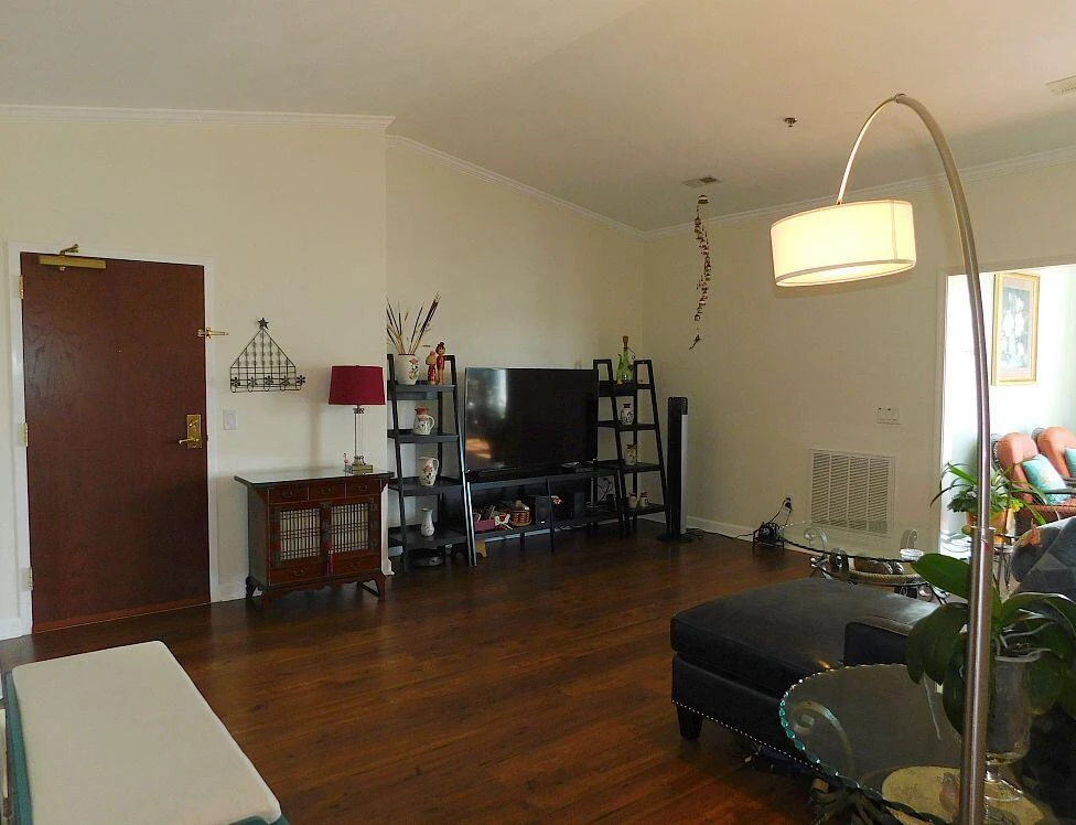 3045 Mcvitty Forest DR #319 - Photo 4