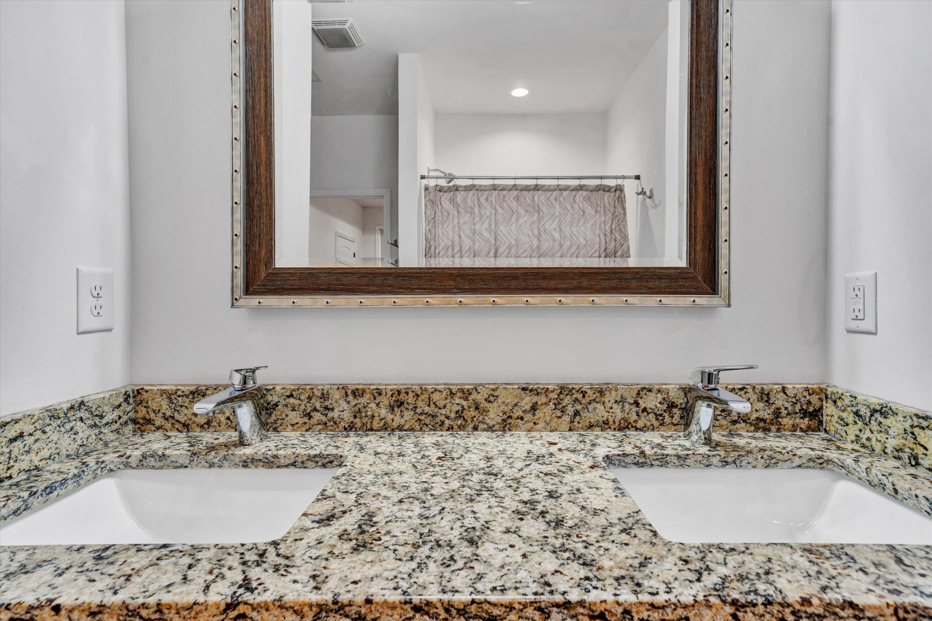 1252 Trafalgar DR - Photo 22