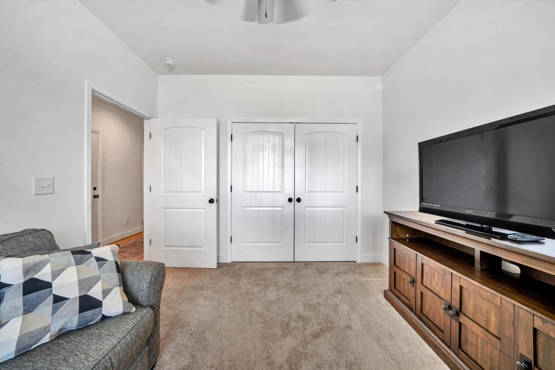 1252 Trafalgar DR - Photo 25